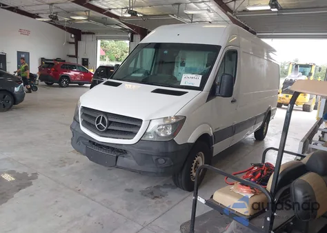 2016 Mercedes-Benz Sprinter 2500 High Roof/High Roof from USA, damaged, VIN WD3PE8DD6GP247790
